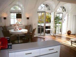 Charming Holiday Home in Herrsching