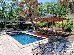 Villa PAPAGAYO, piscine chauffée, jacuzzi & sauna - 佩萨克