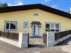 Ferienhaus Schneeweiß - 山夫顿堡