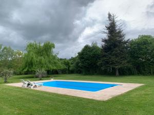 Appartements Appartement familial au bord de la Marne, jardin tropical , piscine, tennis, terrasse, parking gratuit proche Disneyland : photos des chambres