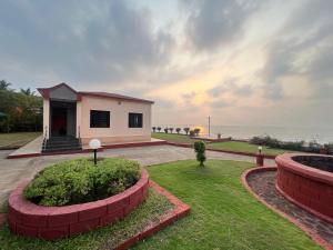 Anant Beach Villa