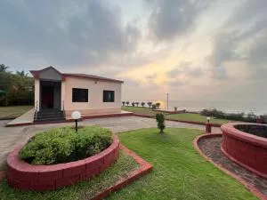 Anant Beach Villa - Pawas