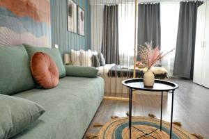 Old Town Charm - Modern & Comfortable Accommodation in the Heart of the City