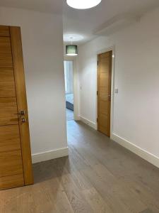 Bright, spacious 1 bedroom flat