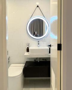 Relax in style: Modern Airbnb and Netflix