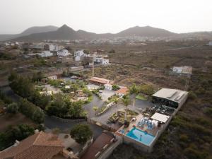 Bernegal Maday, Heated Bathtub Piscina y Jardin by Deihu Experiences