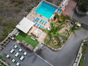 Bernegal Maday, Heated Bathtub Piscina y Jardin