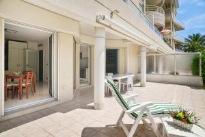 Superbe appart Cannes bord de plage avec piscine