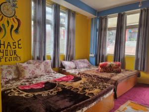 Lakshya Homestay