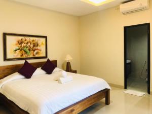 Londo Villa at Londo House