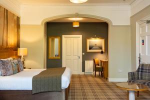 Glen Mhor Hotel at Uile-bheist Brewstillery