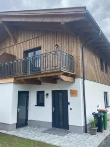 Entspannen im Holzchalet mit Panoramablick, Ruhe und Infrarotsauna - Untermöschach