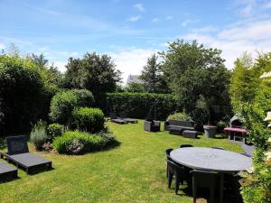 Maisons de vacances BELLE MAISON BRETONNE TYPIQUE PRES DE LA PLAGE : photos des chambres
