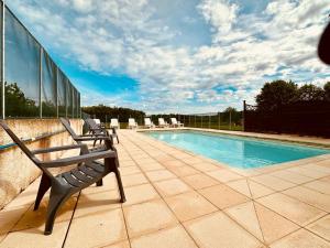 Maisons de vacances Ensemble 7 gites avec Piscines 50 couchages, Les Naudines Cottages : photos des chambres