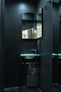 Paradise Dream studio in the heart of Athens Syntagma !