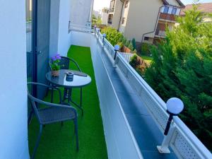 S & S Apartment 2 bedroom with Balcony & Terrace Dumbravita free Parking at location 2 spaces