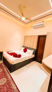 The Vacation Villa Agra A Boutique Hotel Near Taj Mahal