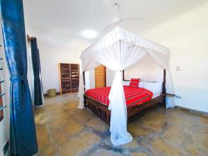 Villa in Msambweni with private pool and Cook