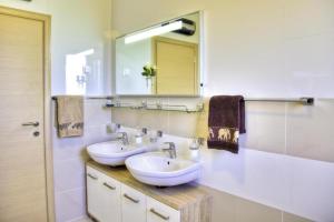 Holiday home Krase only 300m from sea