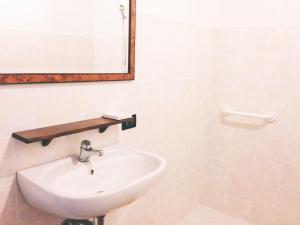Double or Twin Room with Private Bathroom