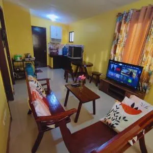 Cozy 2BR Netflix Parking with AC - Gingoog