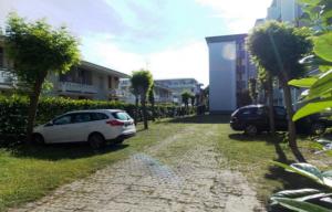 Comfortable flat just steps from the beach