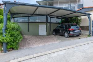 Villa Balu, a charming apartment with pool near Pula