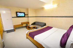 Ganpati Hotel