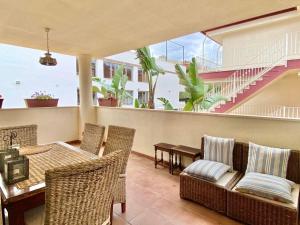 Residencial Mediterraneo Golf Two-Bedroom Apartment