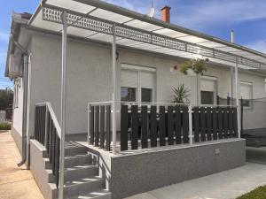 Pandora Pool Apartman