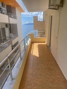 Classic sea view apartment