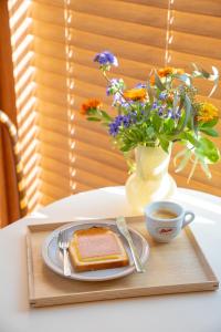 PBr7 Hotel Unusual Stay