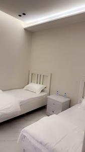 شقه 3 غرف وصالك باثاث انيق ودخول ذاتي