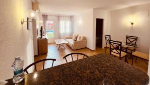 Apartment Sevilla III Golf ,big pool and seaside