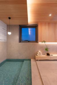 PBr7 Hotel Unusual Stay