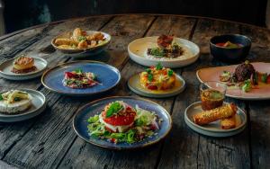 Hotels Le Cardinal - Belle-Ile-en-Mer : photos des chambres