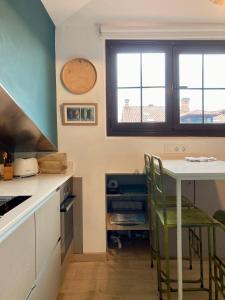 coqueto apartamento en el puerto de Llanes