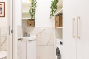 Design Apartment - Tricolore, Macedonio Melloni