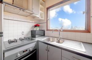 NEW - 3 bedroom flat with Eiffel Tower view