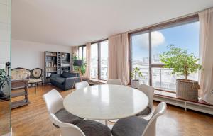 NEW - 3 bedroom flat with Eiffel Tower view