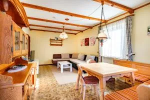 Chiemgau Comfort C6 Ferienwohnanlage Oberaudorf mit Hallenbad und Sauna - Тірзе