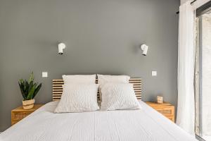 Appartements CHILL HAVEN - Jacuzzi & Cinema - Queen Size - Parking - Terrasse : photos des chambres