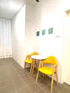 Cozy home in city center with free parking - 1A