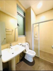 Cozy home in city center with free parking - 1A