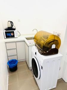 Cozy home in city center with free parking - 1A