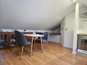Lovely attic apartman-Melani