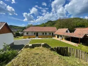 Zulejka Vendégház - 绍尔戈陶尔扬