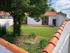 Deux charmantes maisons proche de locéan.