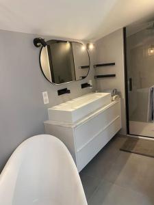 Villas Magnifique Mas avec Piscine Luberon (Gordes) : photos des chambres
