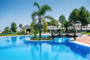 Duquesa suites golf and garden - 萨比尼拉城堡